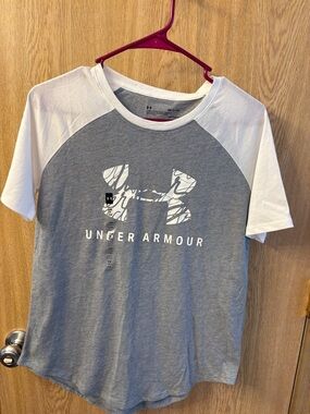 Under Armour Gray & White Raglan Logo Tee